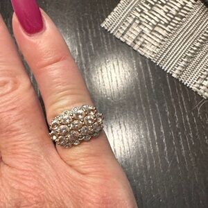 Elegant Silver Cluster Ring